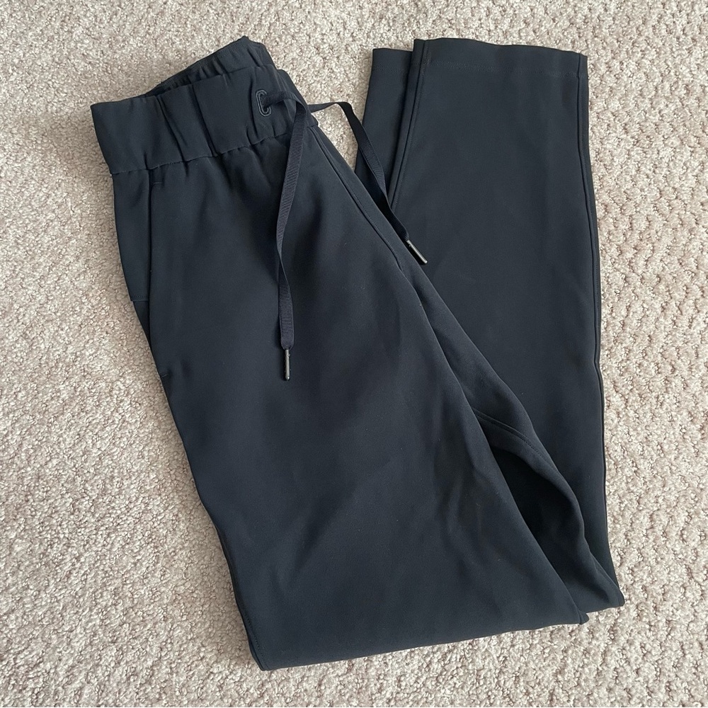 NWOT Lululemon On The Fly Pant *Woven 7/8 Black Size 2